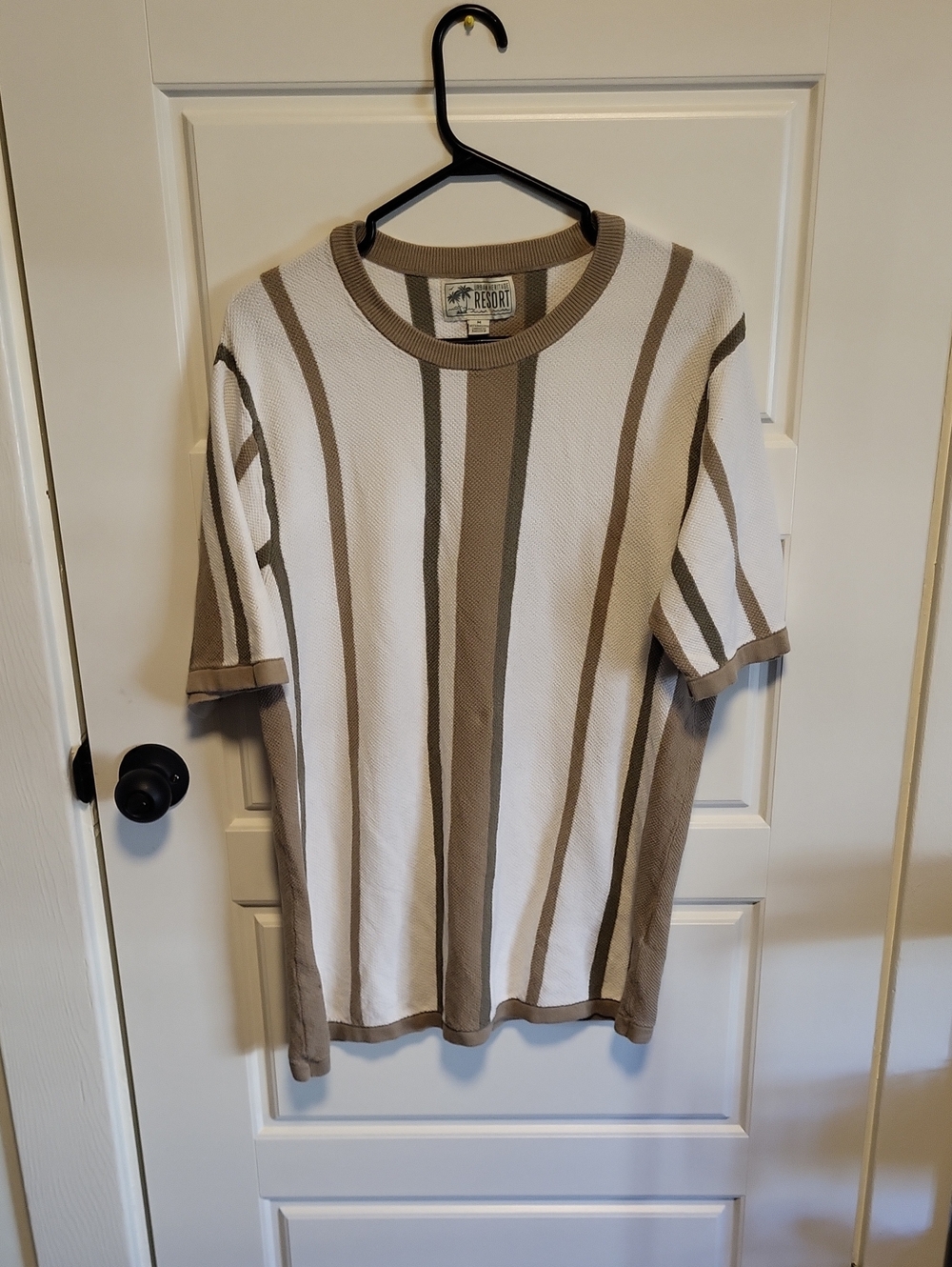 Urban Heritage Short-Sleeve Vertical Stripe Crewneck - White & Tan